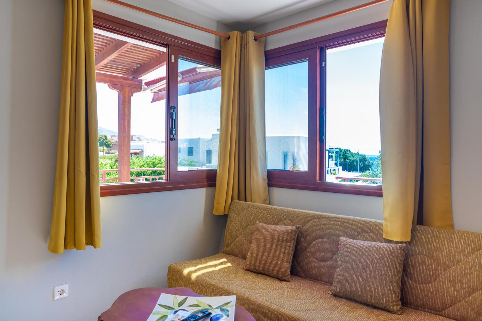 Stratos By Mroom Apartments Makrýgialos Exteriér fotografie